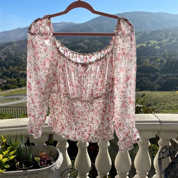 🦩Sweet as Roses - Picture 3 of 7